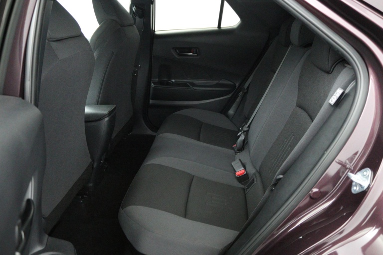 Toyota C-HR - 1.8 Hybrid 140 Dynamic 18