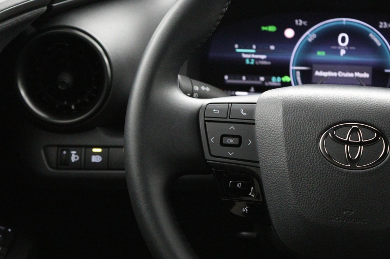Toyota C-HR - 1.8 Hybrid 140 Dynamic 19