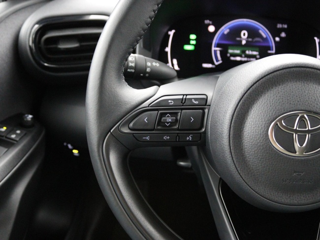 Toyota Yaris - 1.5 Hybrid 115 First Edition