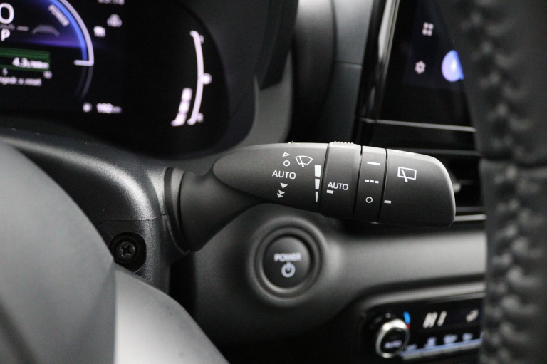 Toyota Yaris - 1.5 Hybrid 115 First Edition 31