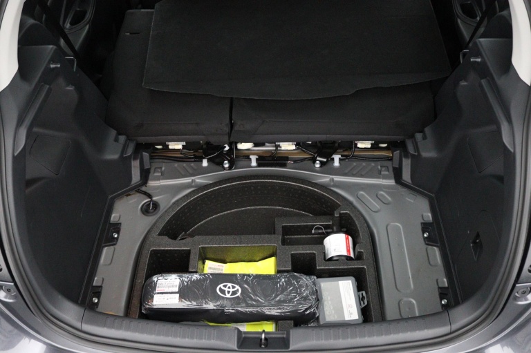 Toyota Yaris - 1.5 Hybrid 115 First Edition 33