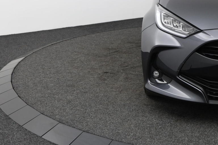 Toyota Yaris - 1.5 Hybrid 115 First Edition 35