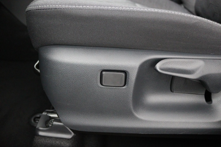 Toyota Yaris - 1.5 Hybrid 115 First Edition 37