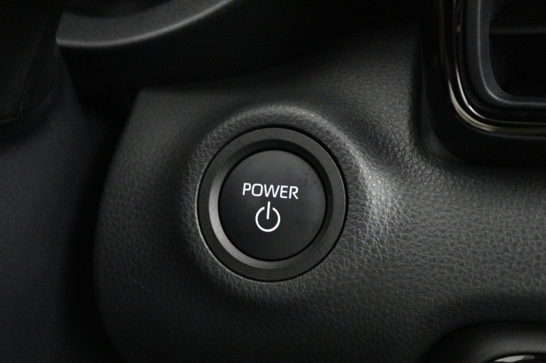 Toyota Yaris - 1.5 Hybrid 115 First Edition 39
