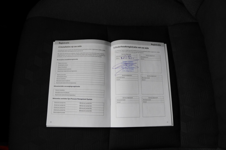 Toyota Yaris - 1.5 Hybrid 115 First Edition 46