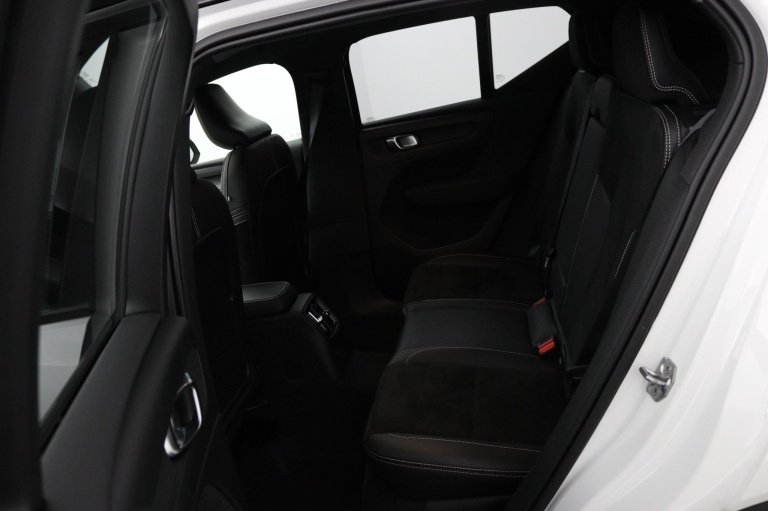 Volvo XC40 - 1.5 T5 Recharge R-Design 16