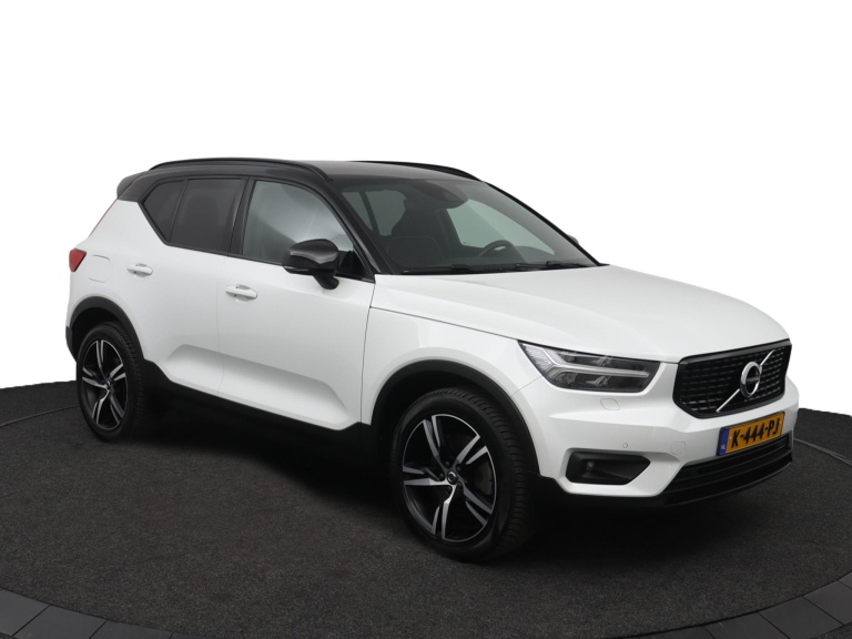 Volvo XC40 - 1.5 T5 Recharge R-Design 2
