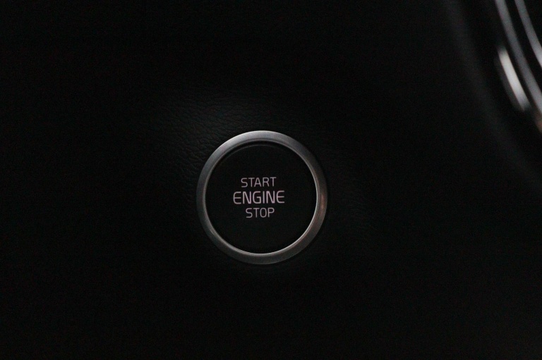 Volvo XC40 - 1.5 T5 Recharge R-Design 33