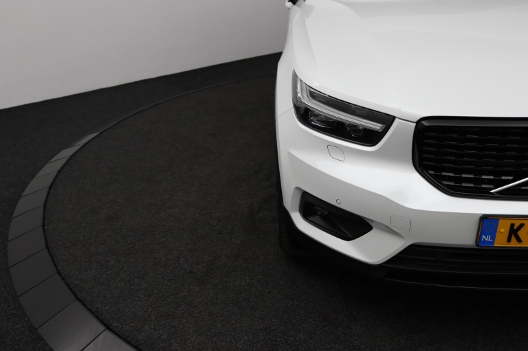 Volvo XC40 - 1.5 T5 Recharge R-Design 44