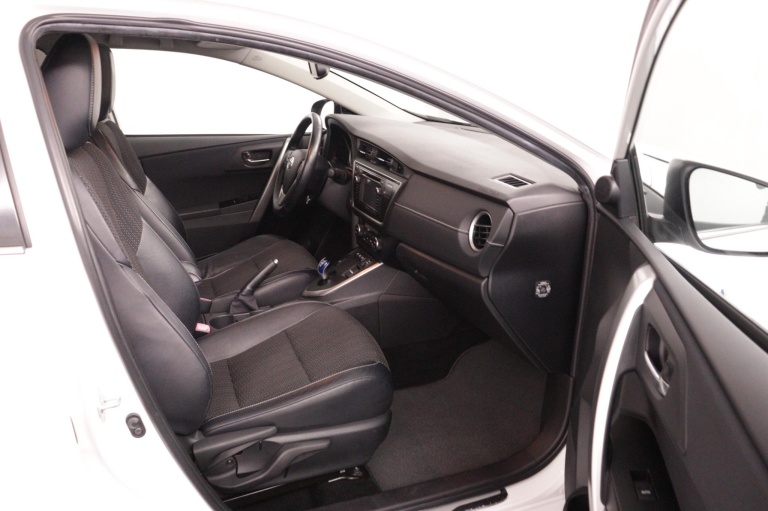 Toyota Auris Touring Sports - 1.8 Hybrid Lease Pro 21