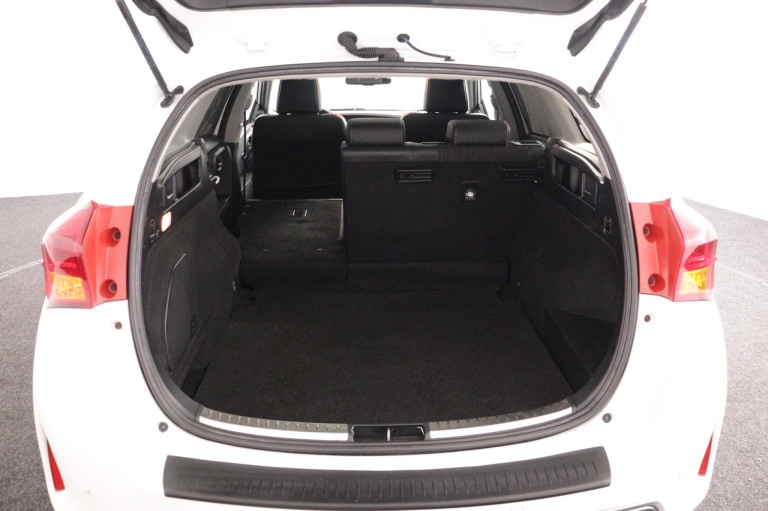 Toyota Auris Touring Sports - 1.8 Hybrid Lease Pro 26