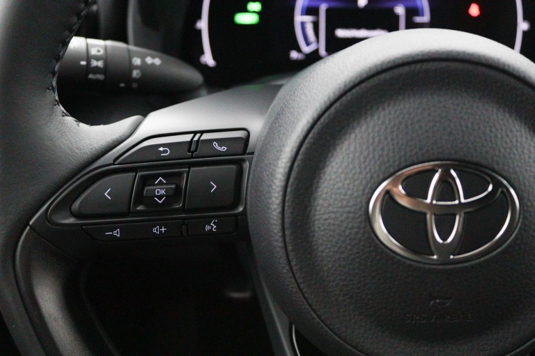 Toyota Yaris Cross - 1.5 Hybrid 130 Dynamic 19