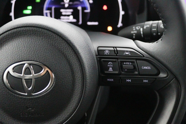 Toyota Yaris Cross - 1.5 Hybrid 130 Dynamic 21