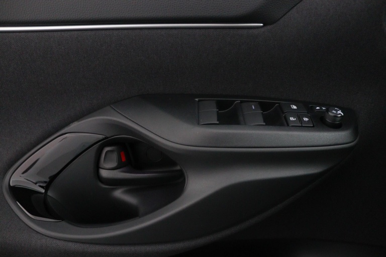 Toyota Yaris Cross - 1.5 Hybrid 130 Dynamic 28
