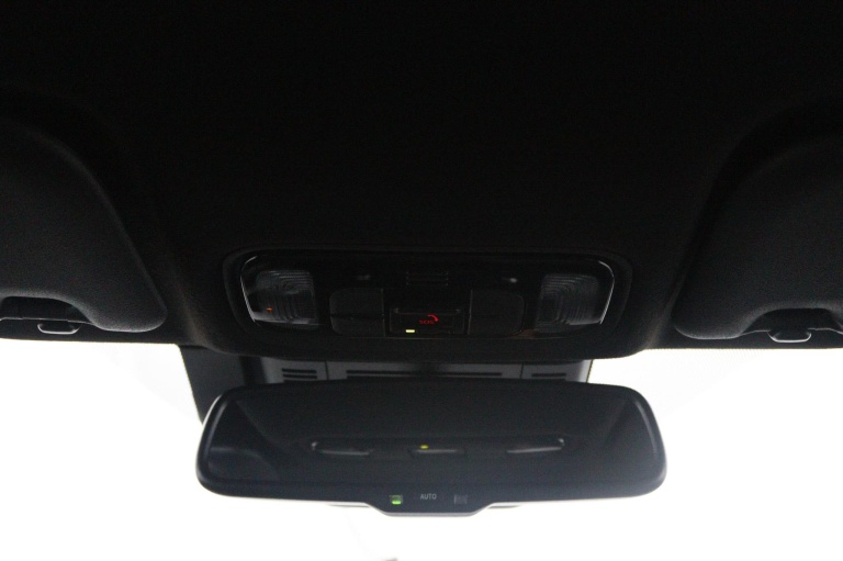 Toyota Yaris Cross - 1.5 Hybrid 130 Dynamic 32