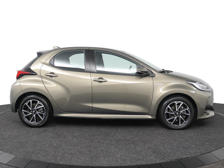 Toyota Yaris - 1.5 Hybrid Dynamic 13
