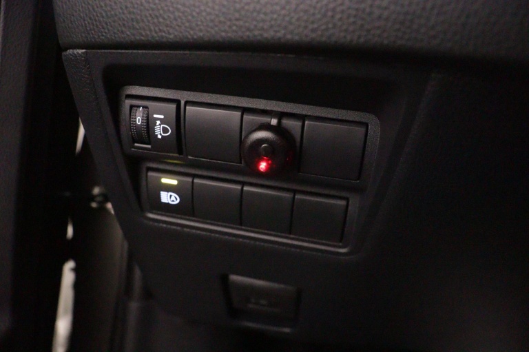 Toyota Yaris - 1.5 Hybrid Dynamic 28