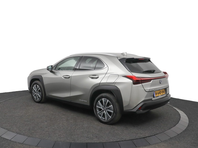 Lexus UX - 300e Business 54 kWh 12