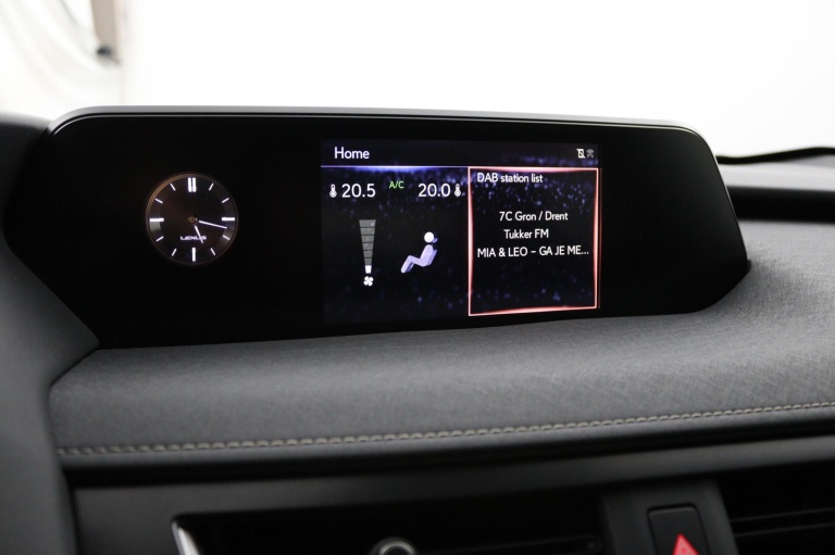Lexus UX - 300e Business 54 kWh 45