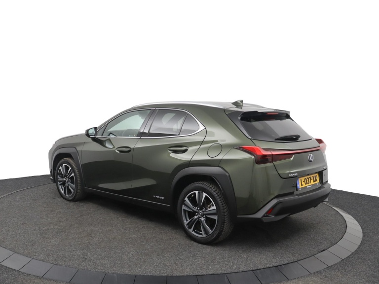 Lexus UX - 250h Preference Line 12