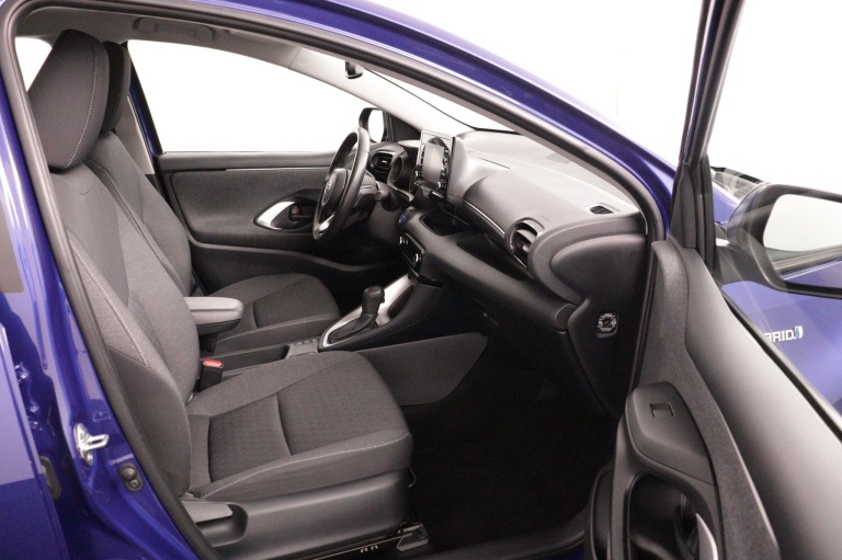 Toyota Yaris - 1.5 Hybrid Dynamic 19