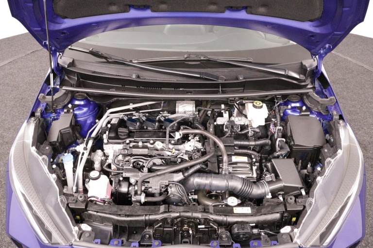 Toyota Yaris - 1.5 Hybrid Dynamic 32