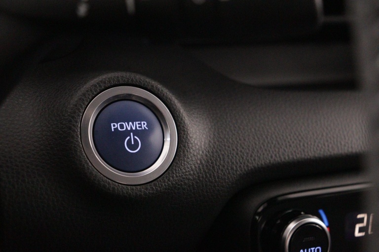 Toyota Yaris - 1.5 Hybrid Dynamic 36