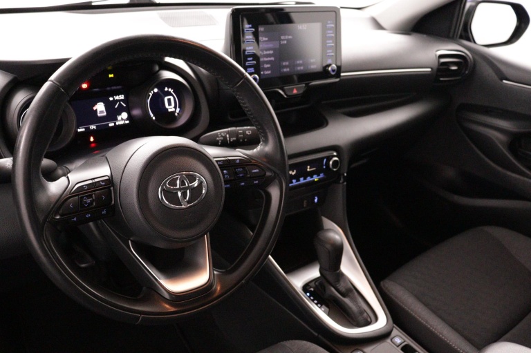 Toyota Yaris - 1.5 Hybrid Dynamic 38