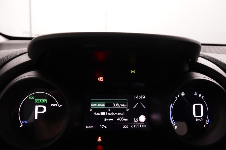 Toyota Yaris - 1.5 Hybrid Dynamic 6