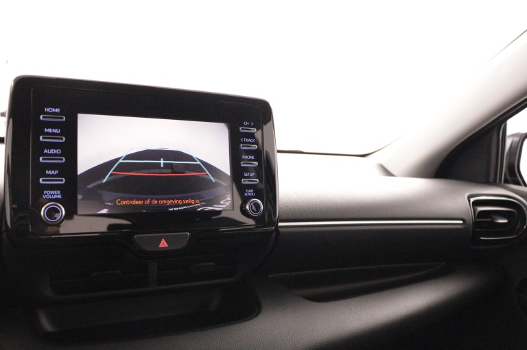 Toyota Yaris - 1.5 Hybrid Dynamic 9