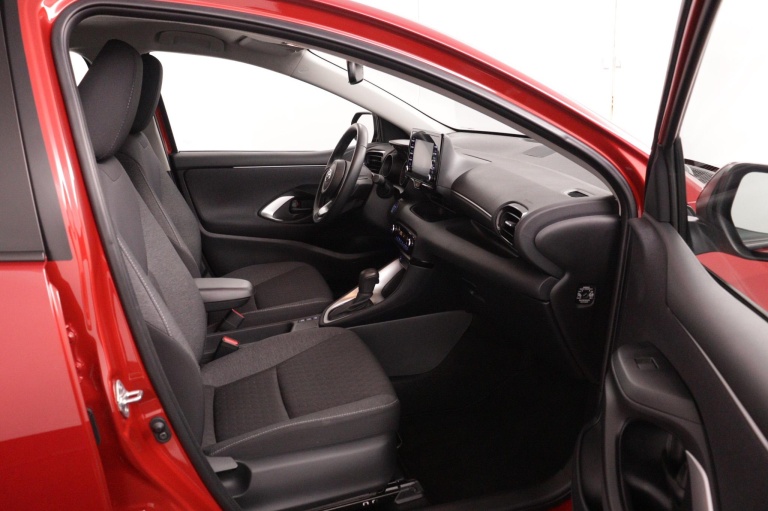 Toyota Yaris - 1.5 Hybrid 115 First Edition Limited 19