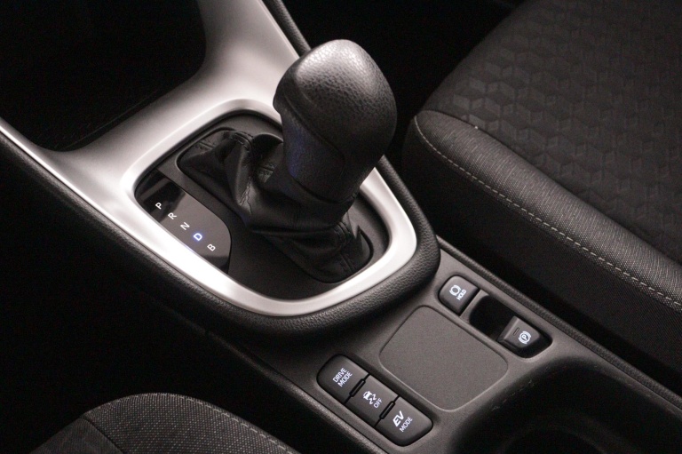 Toyota Yaris - 1.5 Hybrid 115 First Edition Limited 26