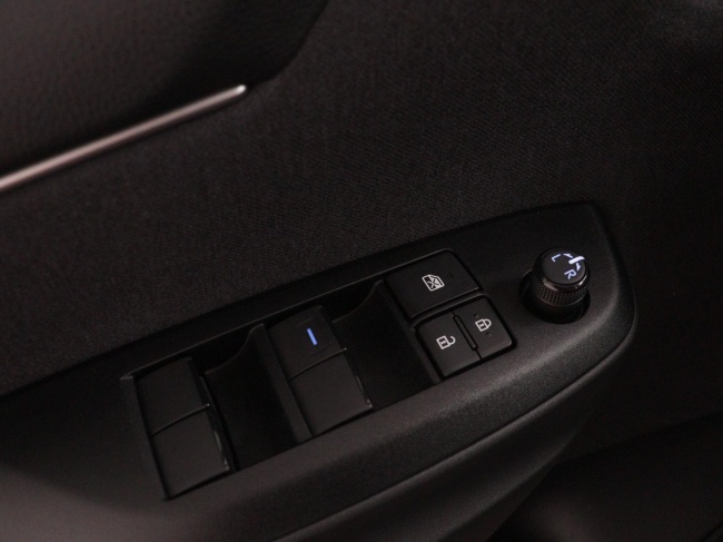 Toyota Yaris - 1.5 Hybrid 115 First Edition Limited