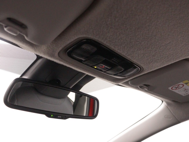 Toyota Yaris - 1.5 Hybrid 115 First Edition Limited