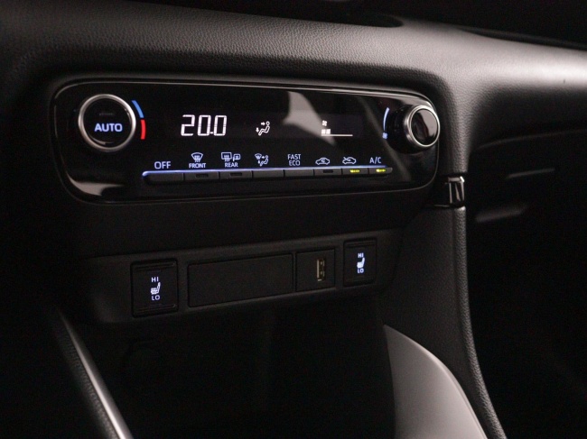 Toyota Yaris - 1.5 Hybrid 115 First Edition Limited