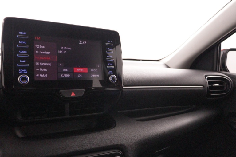 Toyota Yaris - 1.5 Hybrid 115 First Edition Limited 8