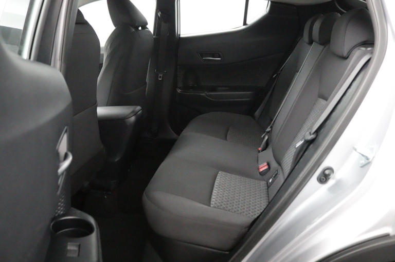 Toyota C-HR - 1.8 Hybrid Dynamic 12