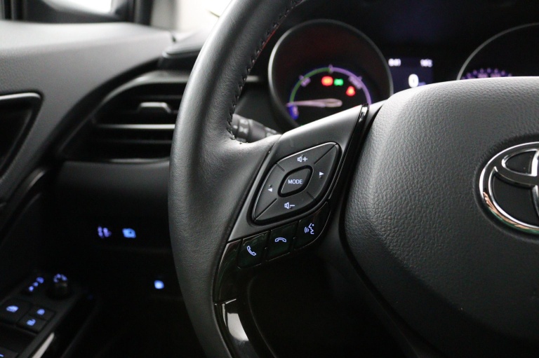 Toyota C-HR - 1.8 Hybrid Dynamic 17