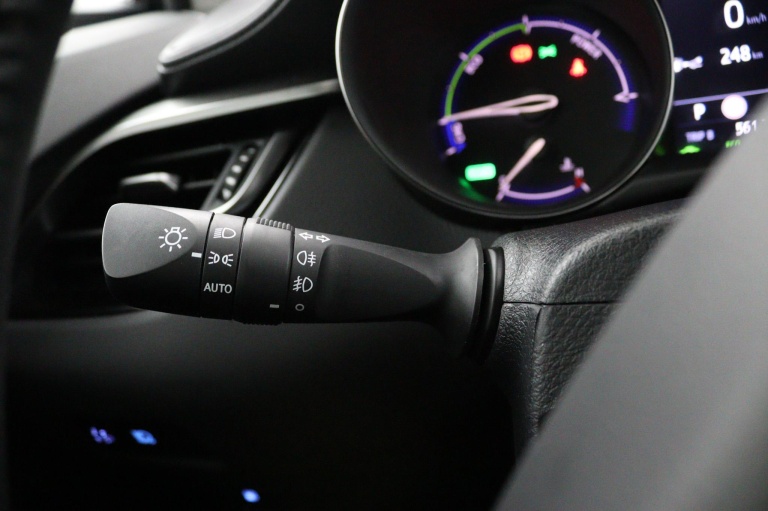Toyota C-HR - 1.8 Hybrid Dynamic 21