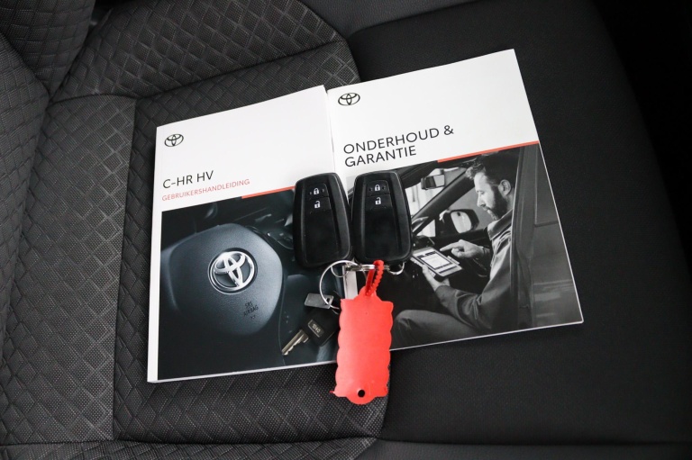 Toyota C-HR - 1.8 Hybrid Dynamic 26
