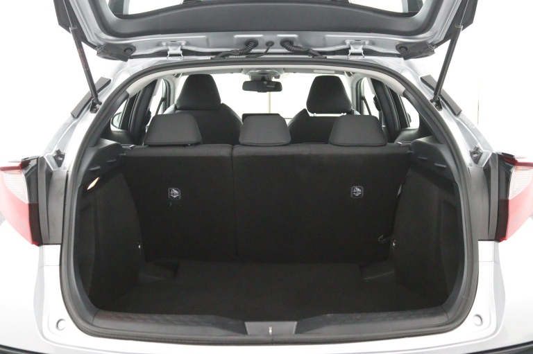 Toyota C-HR - 1.8 Hybrid Dynamic 28