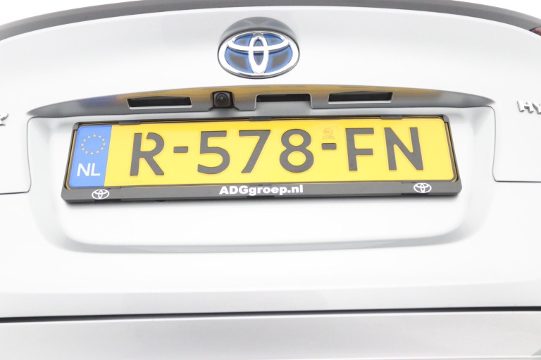 Toyota C-HR - 1.8 Hybrid Dynamic 37