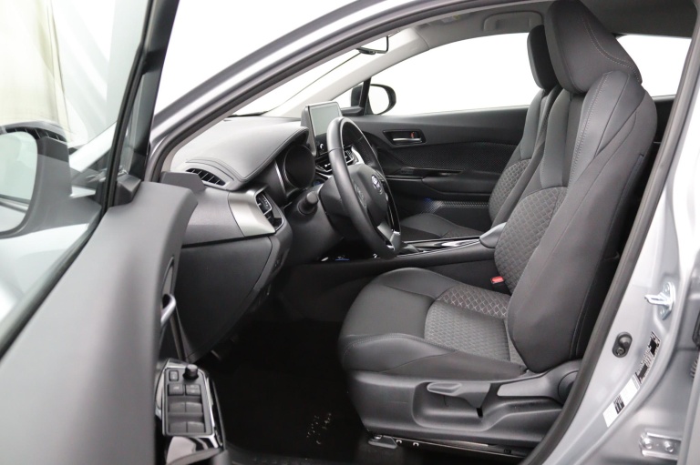 Toyota C-HR - 1.8 Hybrid Dynamic 9
