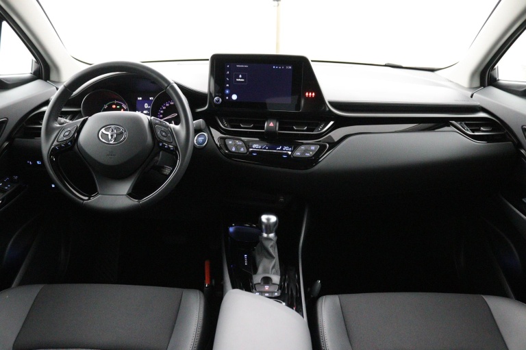 Toyota C-HR - 1.8 Hybrid Dynamic 11