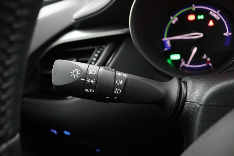 Toyota C-HR - 1.8 Hybrid Dynamic 21