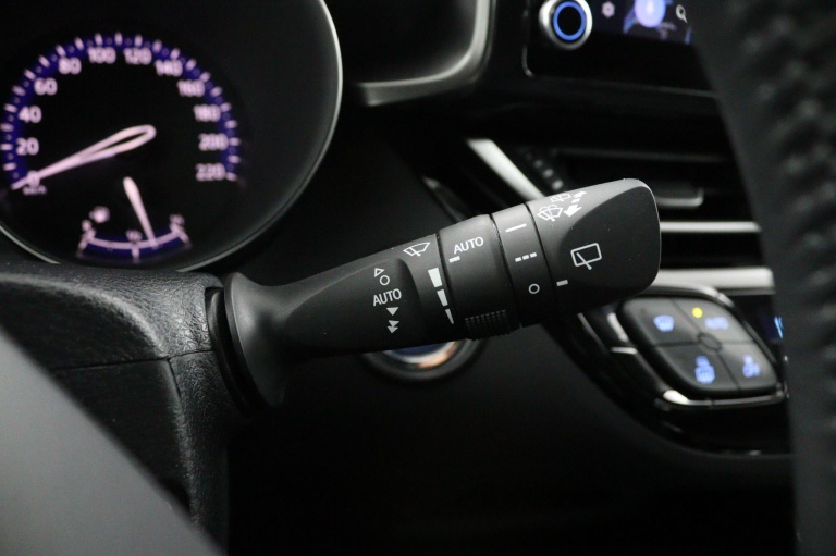 Toyota C-HR - 1.8 Hybrid Dynamic 23
