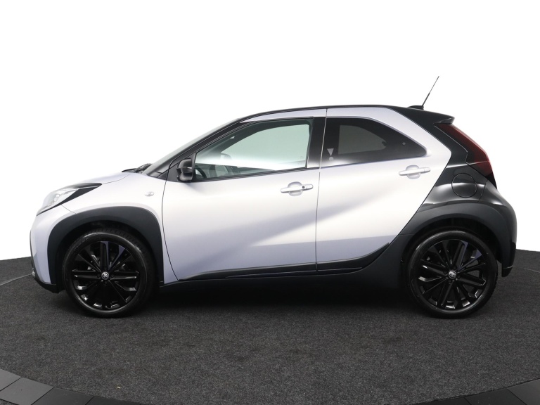 Toyota Aygo X - 1.0 VVT-i MT JBL 3