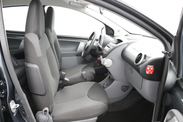 Toyota Aygo - 1.0-12V Comfort | Automaat | 10