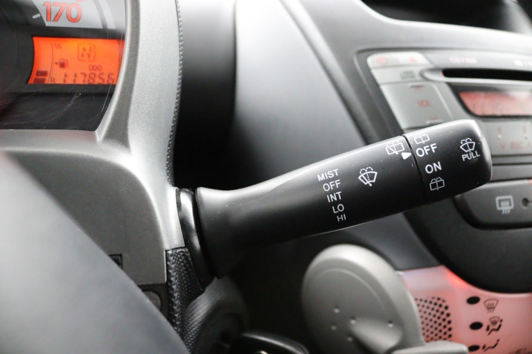 Toyota Aygo - 1.0-12V Comfort | Automaat | 18