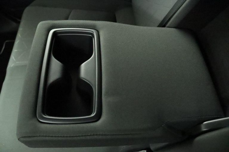 Toyota RAV4 - 2.5 Hybrid AWD Dynamic 39